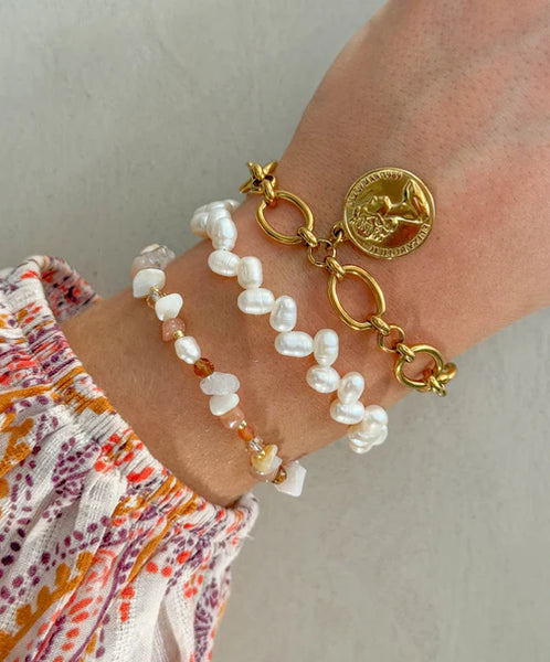 Le Veer Baroque Coin Bracelet Gold