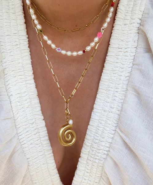 Le Veer Daisy Drop Necklace Gold