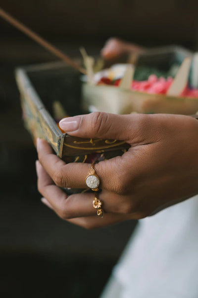 The Spice Of Life Frangipani Ring Goud
