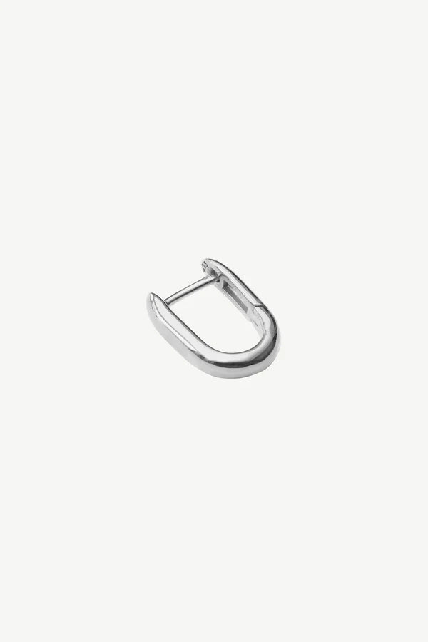 The Spice Of Life Solid Oval Hugging Hoop Oorbel Silver