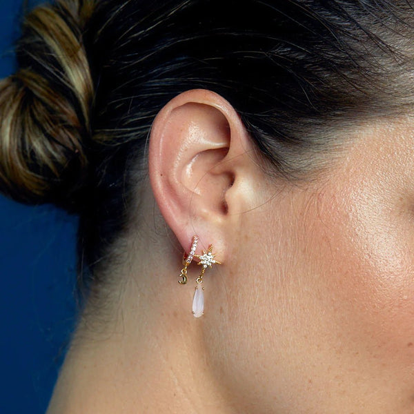 Trendjuwelier Bemelmans - Orelia Pink Pavé Moon Huggie Hoop Earrings