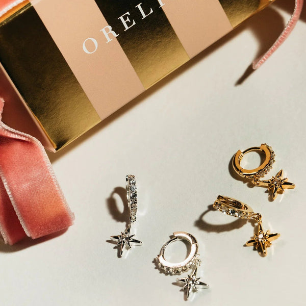 Trendjuwelier Bemelmans - Orelia Stripe Christmas Cracker With Pave Starburst Earrings - Gold